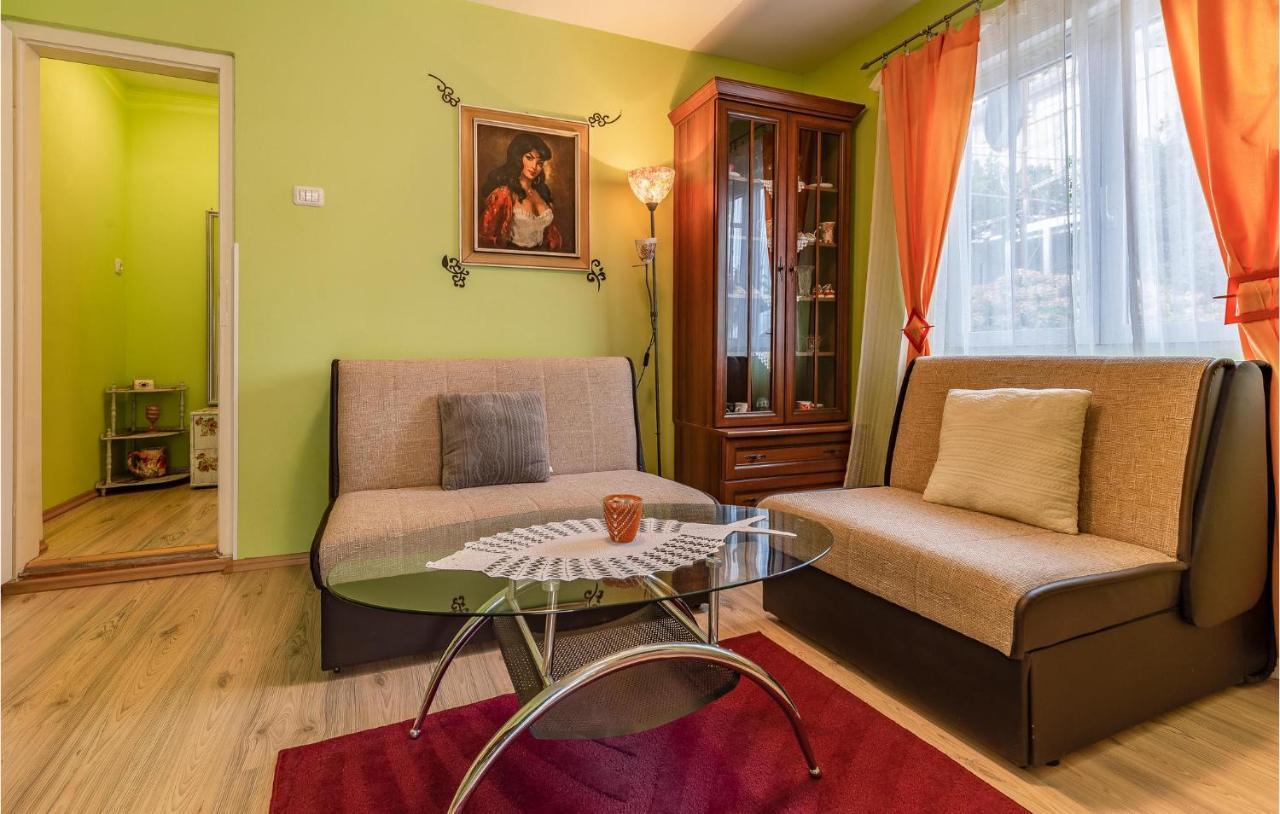 Nice Apartment In Premantura With Wifi Exteriör bild