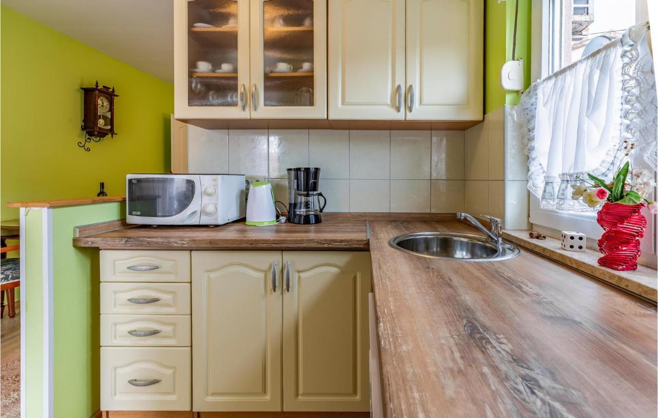 Nice Apartment In Premantura With Wifi Exteriör bild